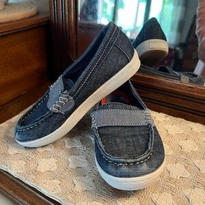 TOMMY HILFIGER Classic Preppy Denim Slip On Oxfords Blue White Boy's Size 11 GUC